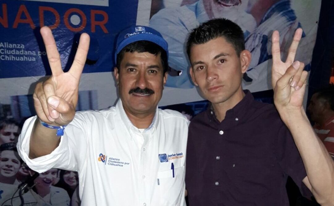 En su foto de perfil, Escobedo aparece con el gobernador, Javier Corral