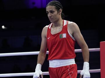 La boxeadora Imane Khelif presenta denuncia por ciberacoso en su contra