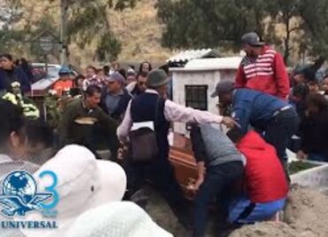 Entierran a menor asesinada en Valle de Chalco