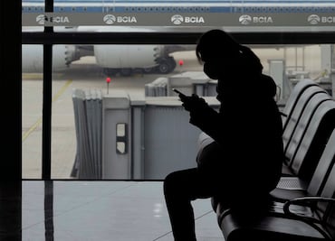 Reportan más de 4 mil vuelos retrasados en EU por fallo informático