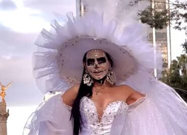 Día de Muertos: Maribel Guardia impacta como Catrina blanca en Paseo de la Reforma