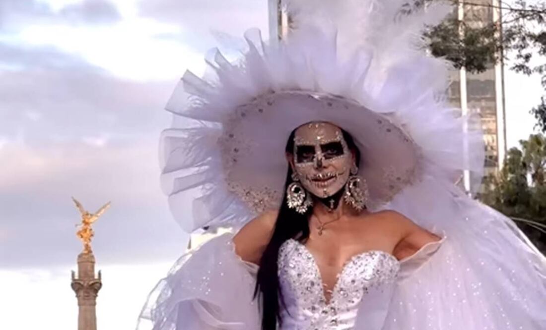 Maribel Guardia se luce como Catrina Blanca previo al Día de Muertos.