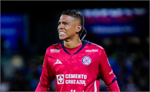 Errores de Kevin Mier con Cruz Azul desatan ola de críticas en Colombia