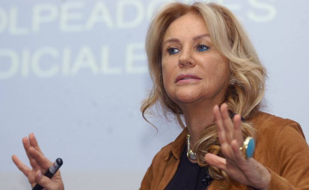 Feggy Ostrosky ofreció la conferencia “Emociones, cerebro y violencia” durante el Seminario Universitario sobre Afectividad y Emociones. (FOTO tomada de dgcs.unam.mx)