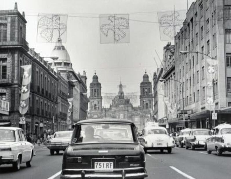 Es mentira que la tenencia se creó para pagar las Olimpiadas
