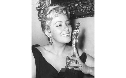 Silvia Pinal, de niña estúpida a diva