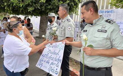 Se manifiestan en homenaje y dignificación de la GN en Aguascalientes