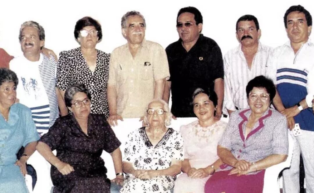 Imagen de Gabriel García Márquez y su familia. Foto: Centro Gabo