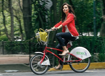 Auto compartido, solución a tránsito en Santa Fe: Ballesteros