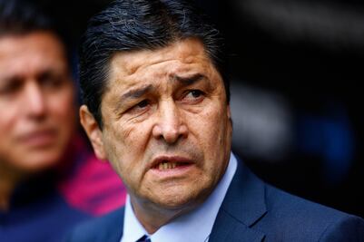 ¿Se mantendrá Luis Fernando Tena con Chivas?