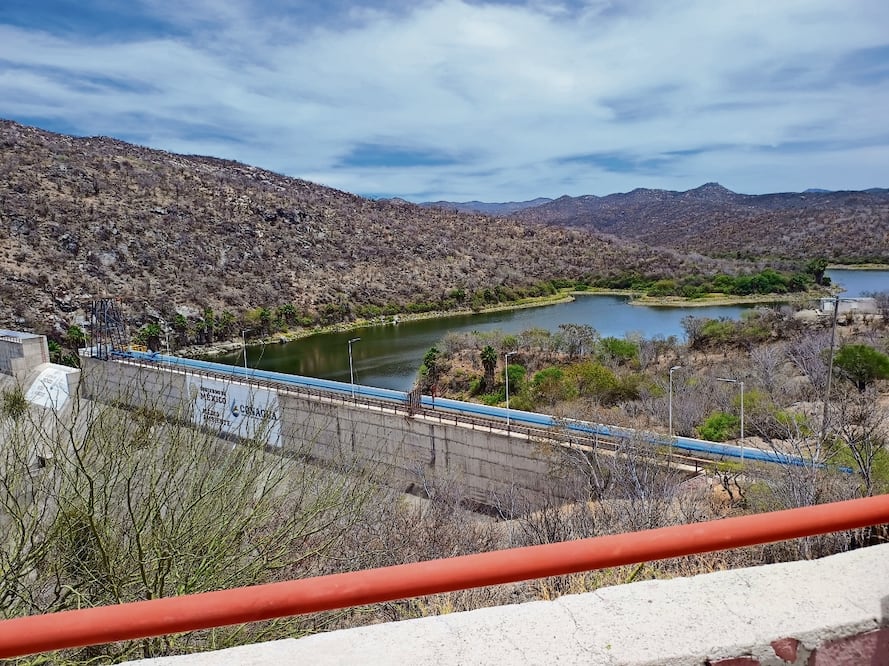 El gobierno municipal busca tener un control de agua, desde su extracción hasta que llega a los hogares y negocios. Foto: Ignacio Vallejo