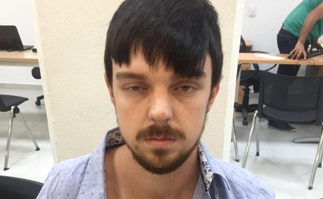 Imágenes proporcionadas por la fiscalía general de Jalisco mostraron a Couch con el cabello oscuro. Normalmente el joven es rubio (Foto: Reuters)