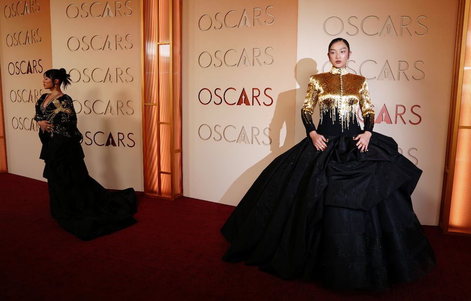 Rei Ami y Audrey Nuna en la alfombra roja de los Premios Oscar 2026.
Foto: Jordan Strauss / AP
