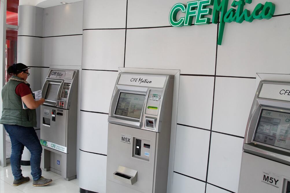 CFE alerta sobre fraudes en Whatsapp y redes sociales