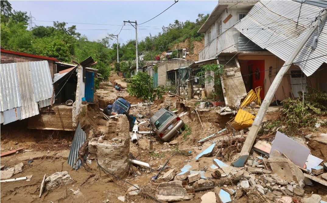 La población de Acapulco sigue padeciendo los estragos provocados por el paso del huracán John. Foto: Valente Rosas/EL UNIVERSAL