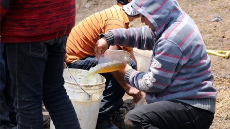 "Huachicol": ¿por qué llaman así al combustible robado en México?