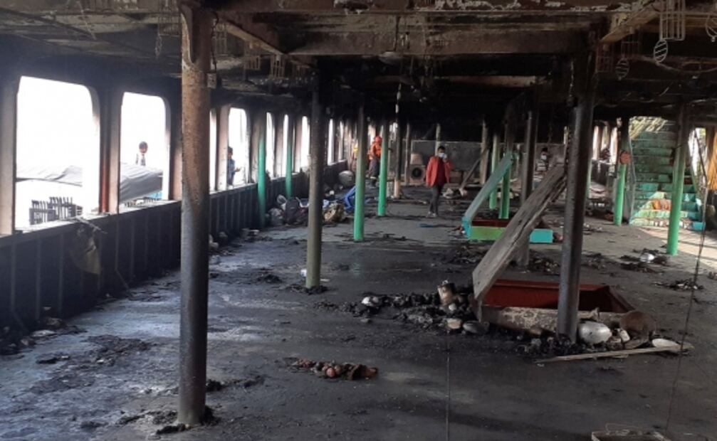Incendio de ferry “en medio del río” deja decenas de personas quemadas y ahogadas en Bangladesh