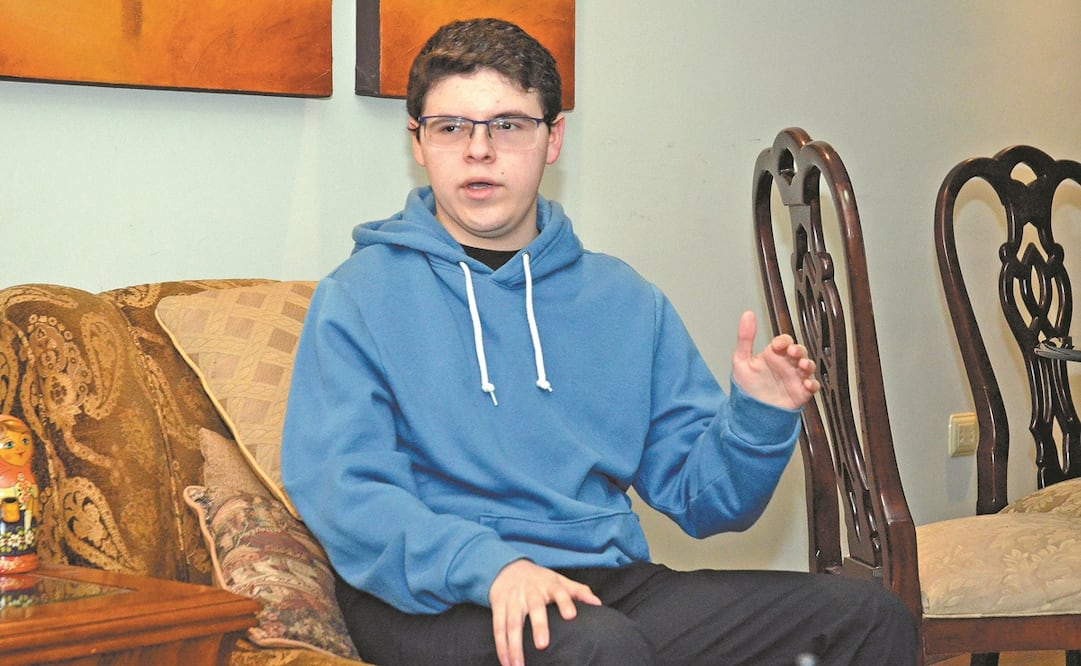 Luis Fernando asegura que las terapias le han enseñado que el trabajo y el esfuerzo constante al final rendirán buenos frutos. Foto: Emilio Vásquez. EL UNIVERSAL
