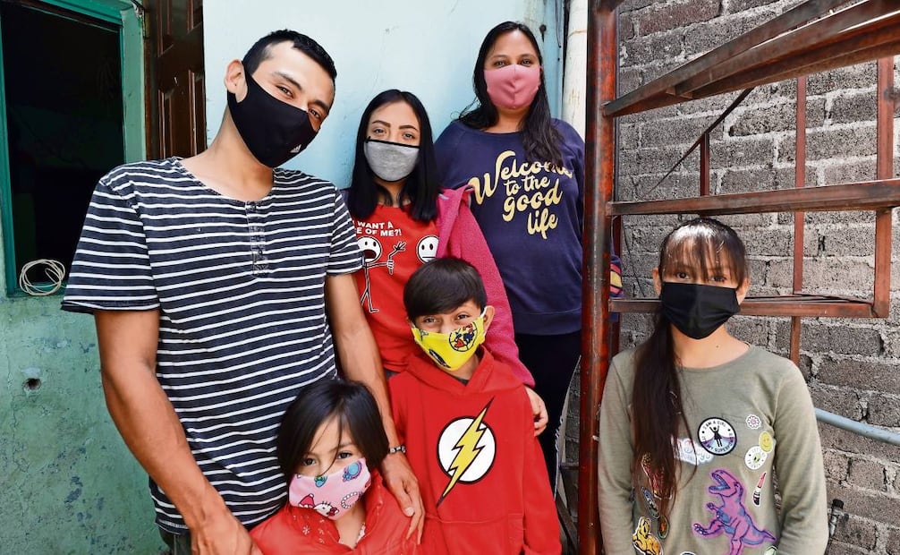 Incluso dentro de casa, las familias usaban el cubrebocas para evitar contagios. Foto: Archivo EL UNIVERSAL