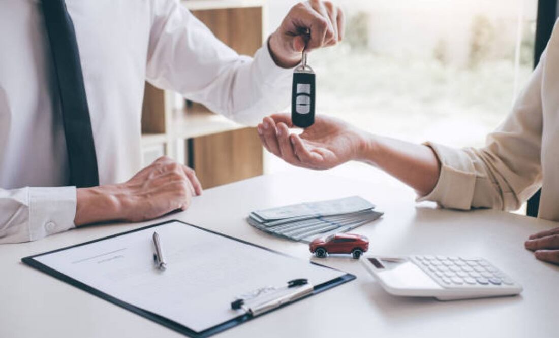 Entre las marcas de mayor venta en el mercado, Nissan incrementó 10% sus ventas en agosto; General Motors disminuyó 6%; y Volkswagen retrocedió 6.5%. Foto: iStock