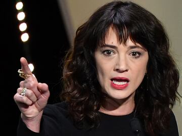 Asia Argento niega acusaciones de abuso sexual
