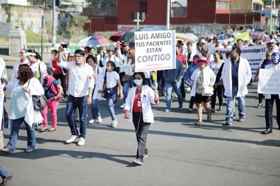 Recaudan más de 140 mil firmas para pedir liberación de médico oaxaqueño