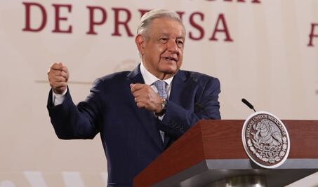 AMLO destaca construcción de cuarteles de la Guardia Nacional y programas sociales en Jalisco
