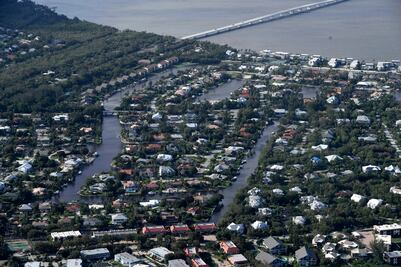"Irma" devasta los Cayos y deja sin luz a 5 millones de personas en Florida