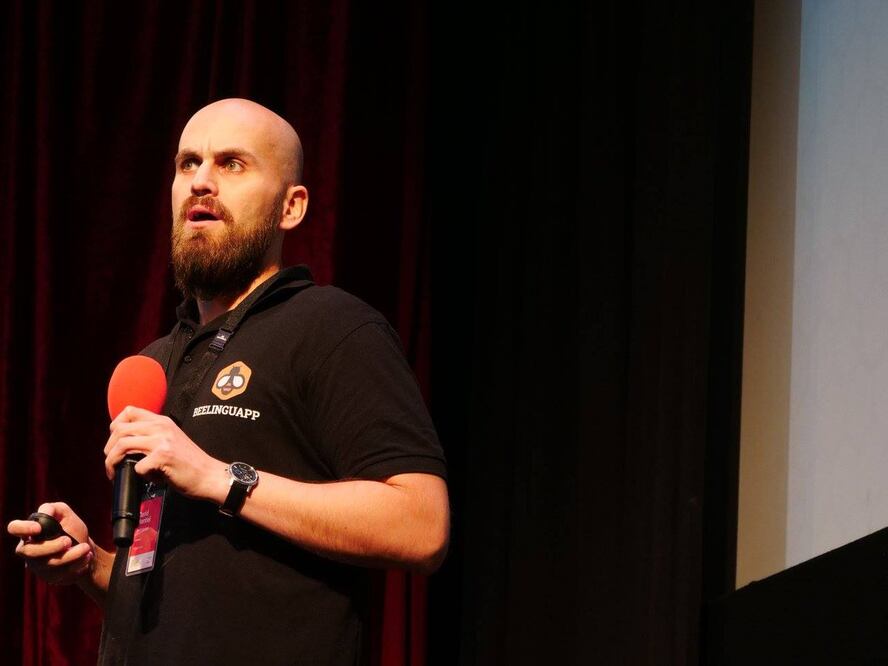 App mexicana conquista Europa