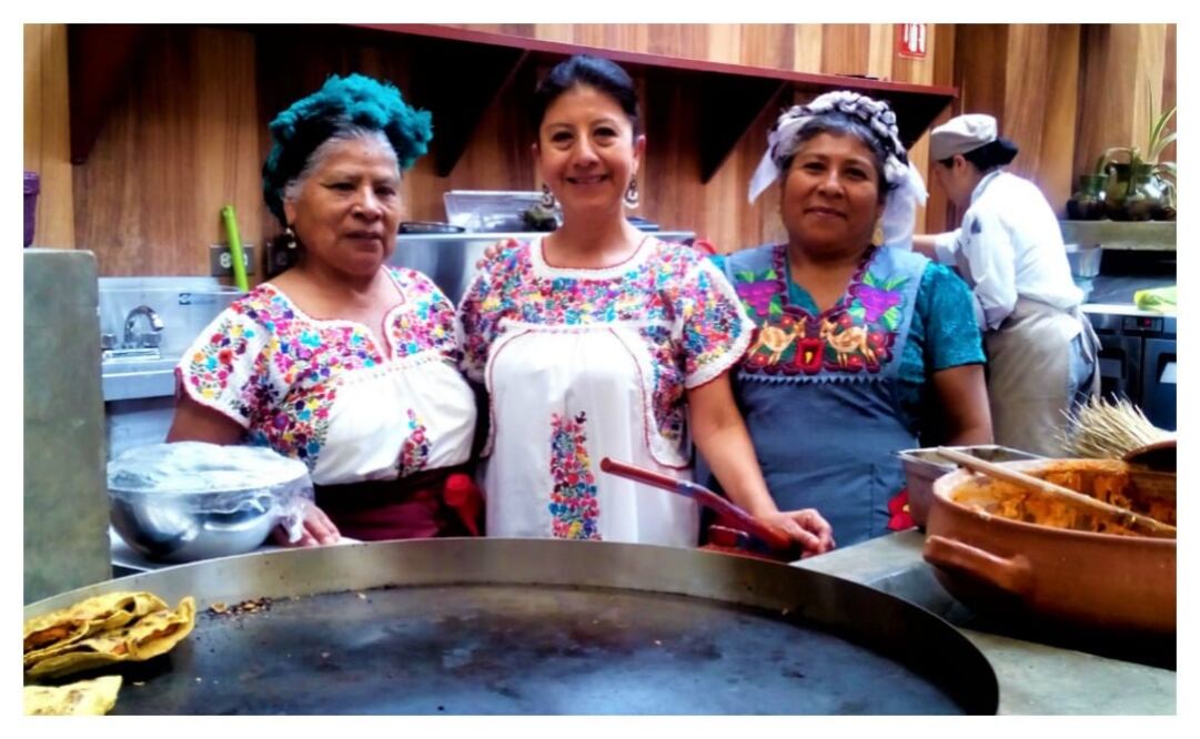 Foto: JIMENA GONZÁLEZ / Las cocineras Faustina Lucía Valencia, Celia Florian y Martina Sánchez