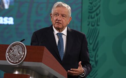 AMLO acata orden del INE y baja mañanera del viernes pasado