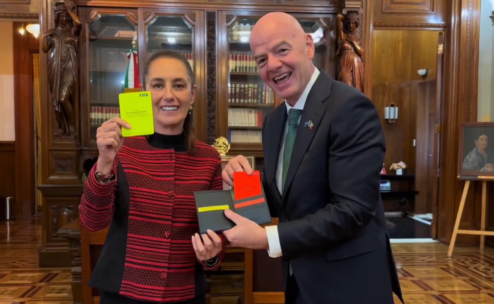 Claudia Sheinbaum junto al Gianni Infantino, presidente de la FIFA (30/03/2026). Foto: Captura de pantalla X @Claudiashein