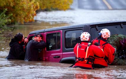 Tormentas invernales y lluvias azotan Estados Unidos; esperan más para Acción de Gracias