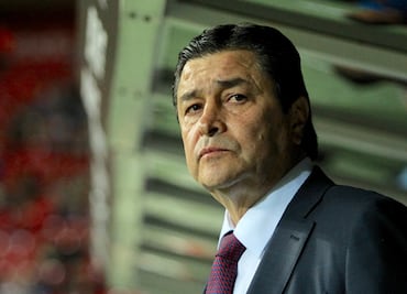 ¿Se mantendrá Luis Fernando Tena en Chivas?