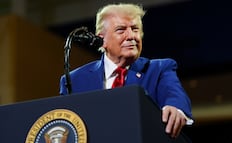 Trump presume salida de empresas de México por sus aranceles; llama al país "Méjijo" en mitin
