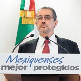 Con charola para extorsionar en el Edomex