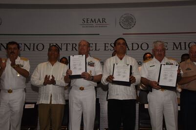 Inician construcción de estación naval en Michoacán