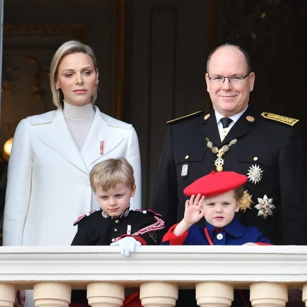 Familia Grimaldi. Fuente: Twitter @showmundialshow