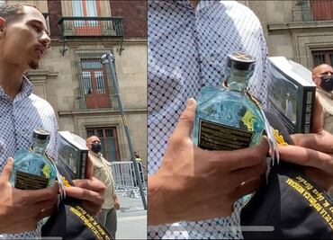 Los regalos que intercambiaron AMLO y Juan Toscano en Palacio Nacional