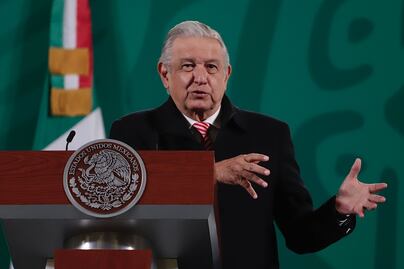 AMLO acusa “guerra sucia” en redes sociales contra migrantes