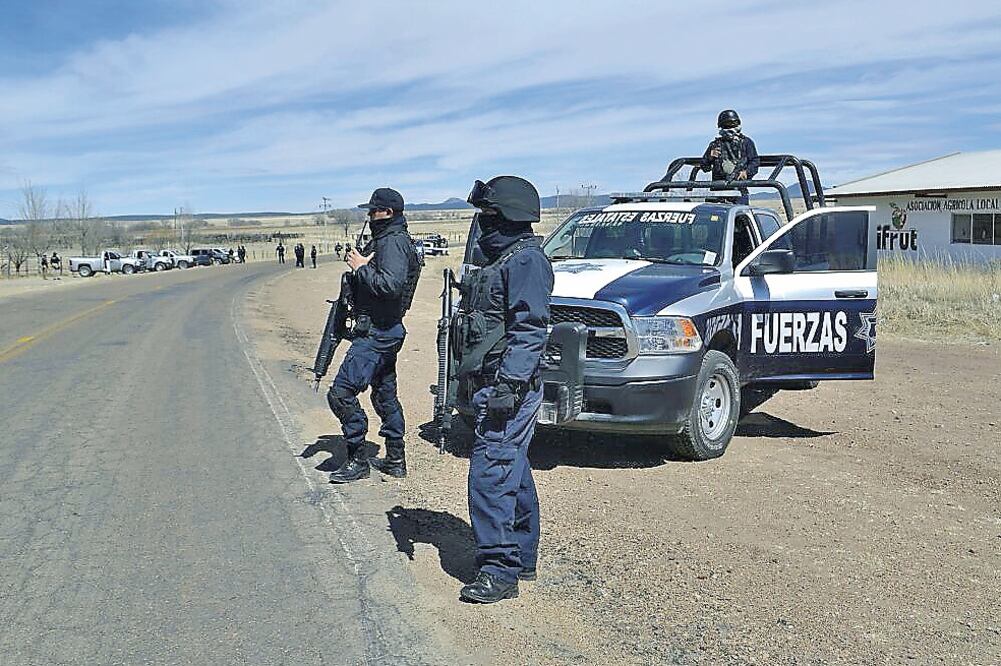 Resguardo. Después de los crímenes en Ignacio Zaragoza, la policía estatal montó un operativo de vigilancia (CORTESÍA)