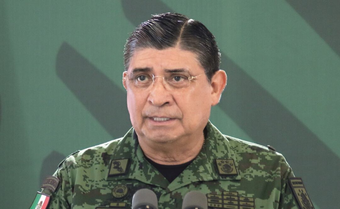 Luis Cresencio Sandoval hizo el anuncio en la mañanera. Foto: Presidencia.