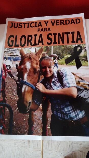 Activistas, de las calles a las redes por la COVID-19