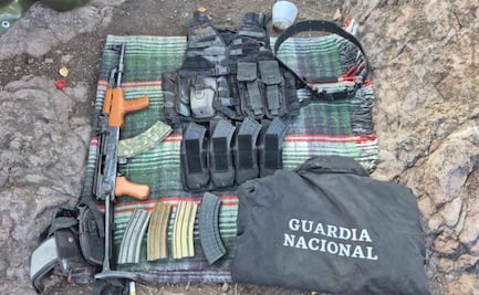 Cae sujeto con siete fusiles automáticos y recuperan siete vehículos robados en diversos municipios de Sinaloa