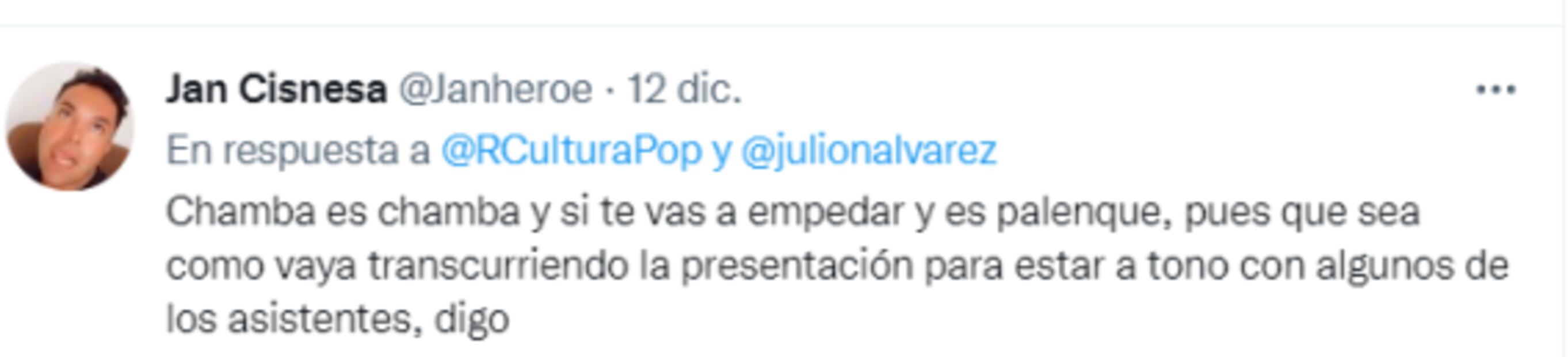Captan a Julión Álvarez aparentemente con unas copitas de más durante presentación en vivo 