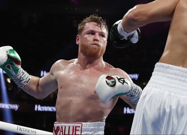 Es el principio del fin en la carrera del Canelo Álvarez, asegura padre de David Benavidez