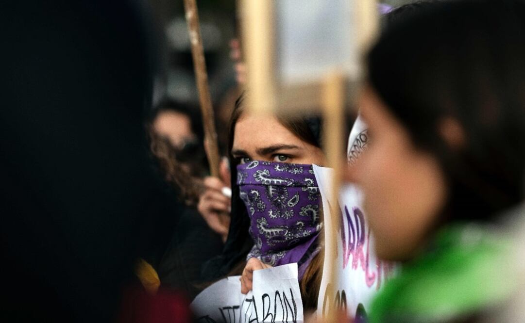 Women protest gender violence at the San Ysidro port of entry on the US/Mexico border on February 21, 2020, Tijuana, Baja California state, Mexico - Photo: Guillermo Arias/AFP