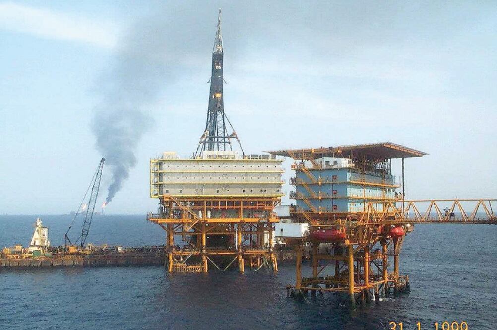 La Comisión Reguladora de Energía autoriza y administra los contratos de exploración y extracción de hidrocarburos en México (ARCHIVO EL UNIVERSAL)