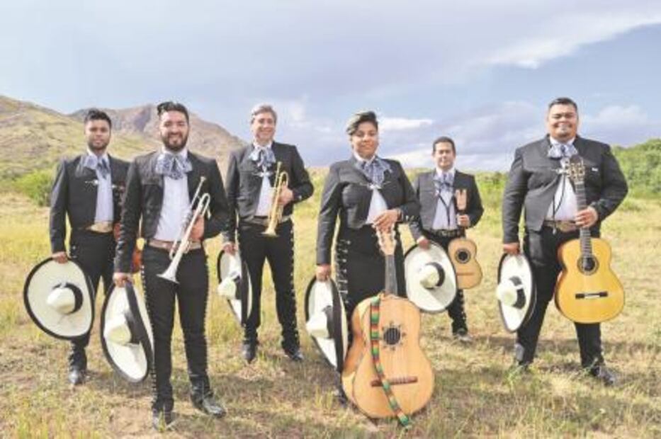 Mariachi, gaitas, flautas y tambores, música del mundo en Kazajistán