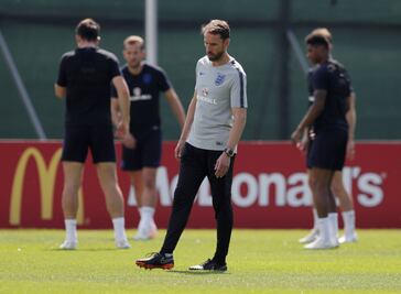 ​Inglaterra con el corazón roto 